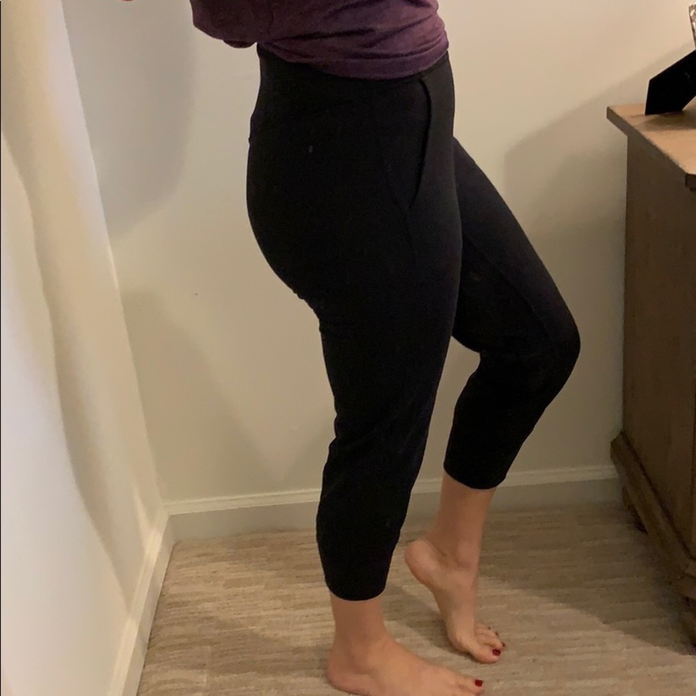 LuLuLemon Align Jogger Size 2 Black